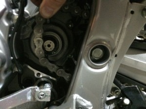 5-crf250l-chain-removal
